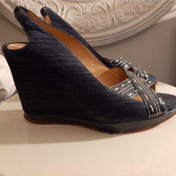 Modern Vintage Wedges  - Picture 2 of 2